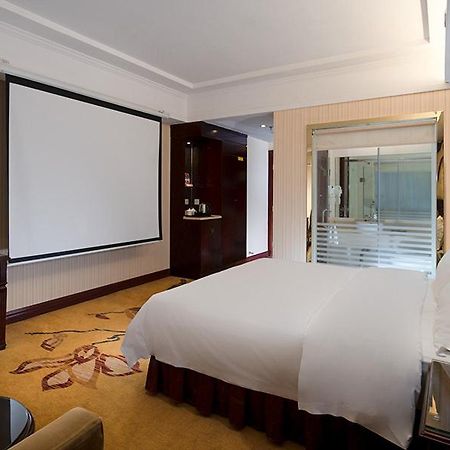 Vienna Hotel Dongguan Chang'an Mid Zhen'an Road Bagian luar foto