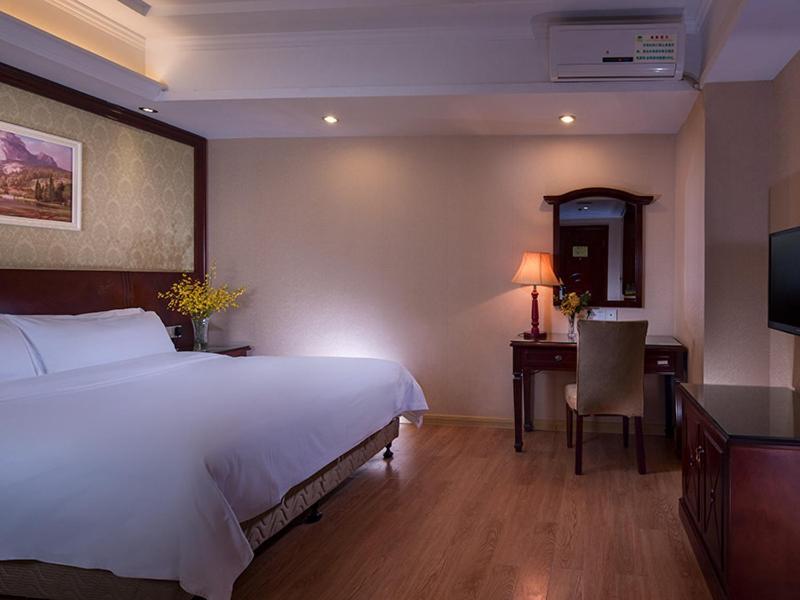 Vienna Hotel Dongguan Chang'an Mid Zhen'an Road Bagian luar foto